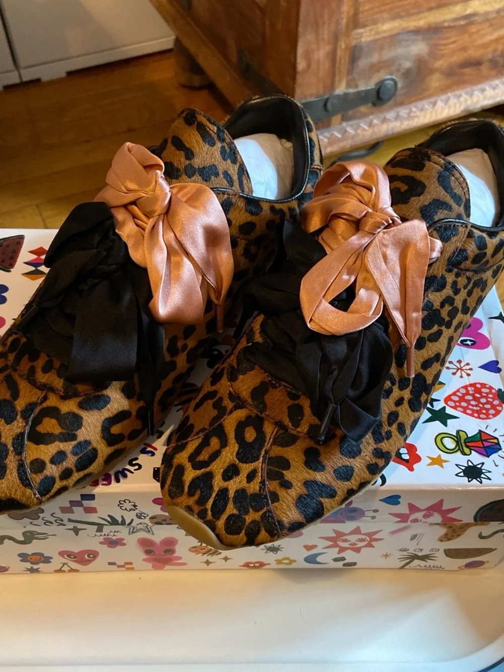 Free People / Jeffrey Campbell Leo & Bows Sneakers - Picture 5 of 9